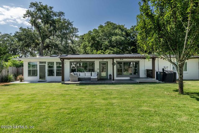 1901 TANGLEWOOD Road, Jacksonville Beach, FL 32250