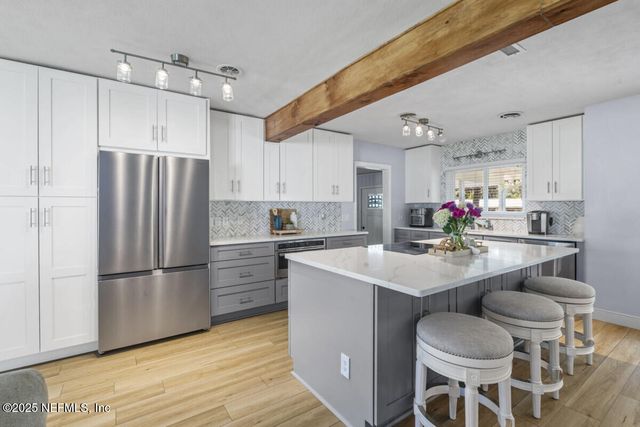 1901 TANGLEWOOD Road, Jacksonville Beach, FL 32250