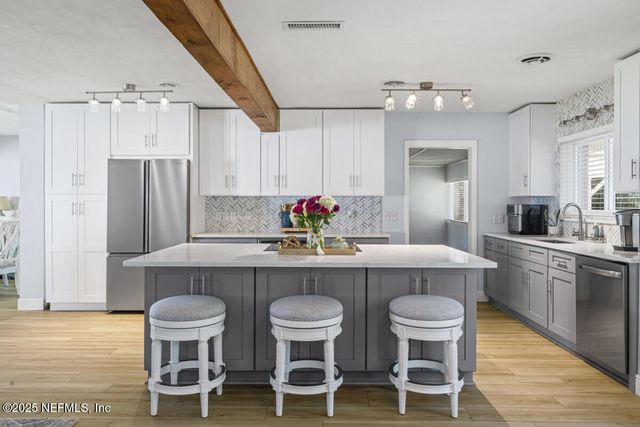 1901 TANGLEWOOD Road, Jacksonville Beach, FL 32250