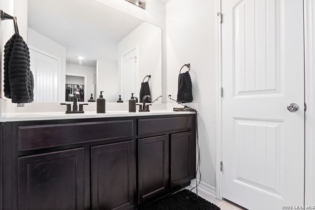 5919 Hindes Stone, San Antonio, TX 78253