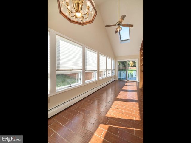 412 NORRISTOWN, Horsham, PA 19044