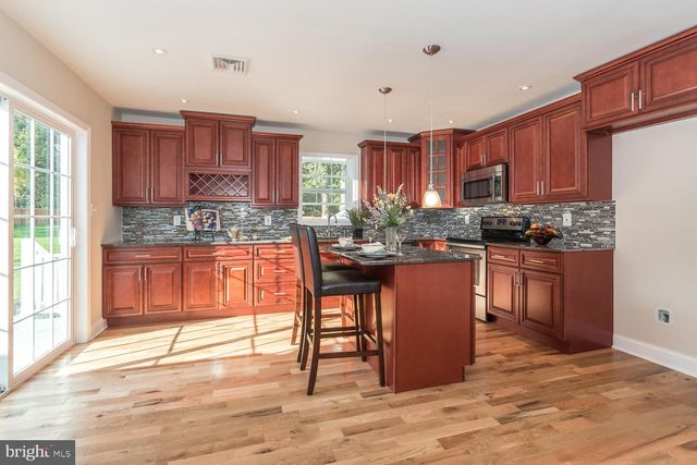 412 NORRISTOWN, Horsham, PA 19044