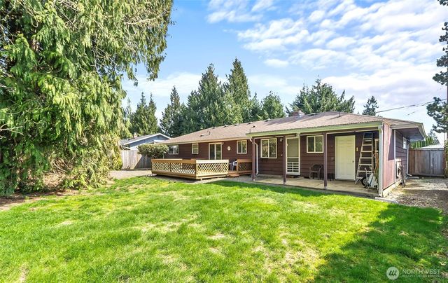 5709 Grove Street, Marysville, WA 98270