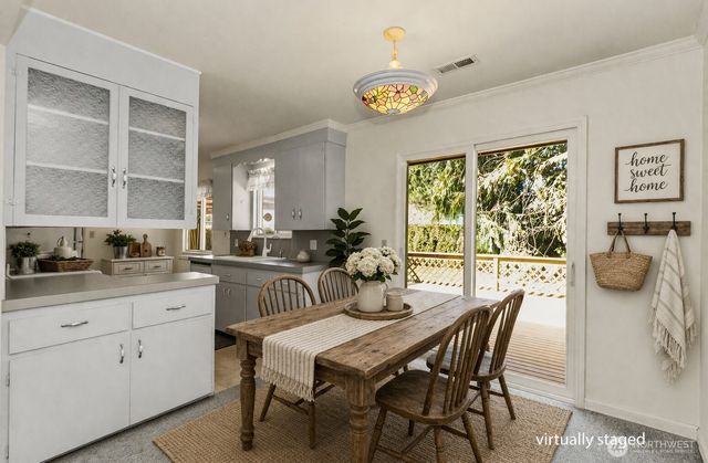 5709 Grove Street, Marysville, WA 98270