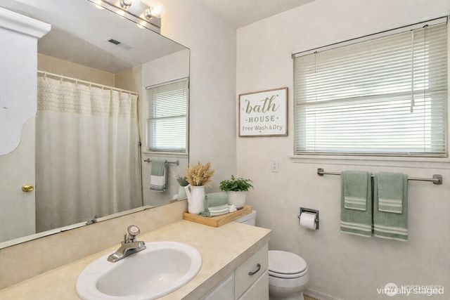 5709 Grove Street, Marysville, WA 98270