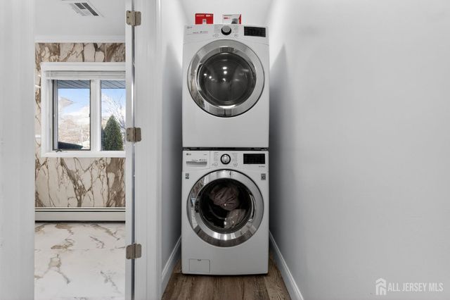 1326 Leguene Avenue, Lacey, NJ 08731