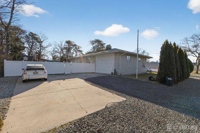 1326 Leguene Avenue, Lacey, NJ 08731