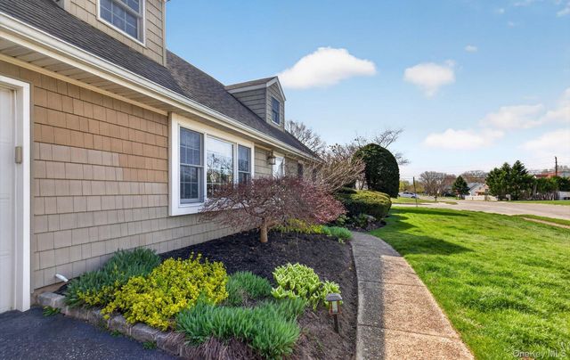 77 Miller Avenue, Port Jefferson Station, NY 11776