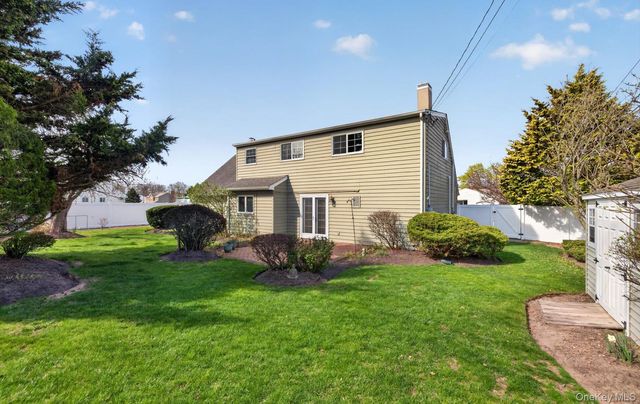 77 Miller Avenue, Port Jefferson Station, NY 11776
