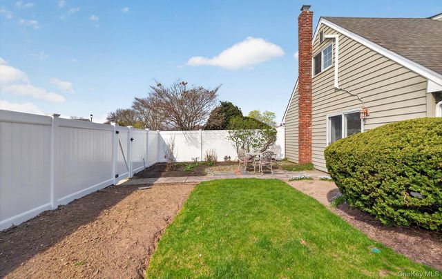 77 Miller Avenue, Port Jefferson Station, NY 11776