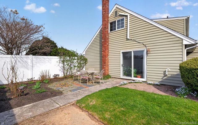 77 Miller Avenue, Port Jefferson Station, NY 11776
