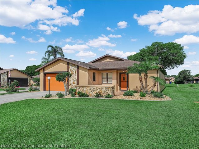 2909 Sugar Pine Circle, Sebring, FL 33872