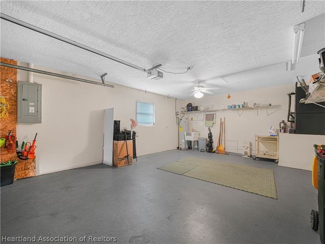 2909 Sugar Pine Circle, Sebring, FL 33872