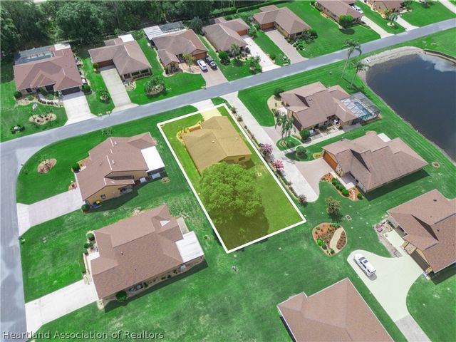 2909 Sugar Pine Circle, Sebring, FL 33872