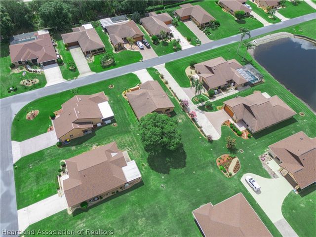 2909 Sugar Pine Circle, Sebring, FL 33872