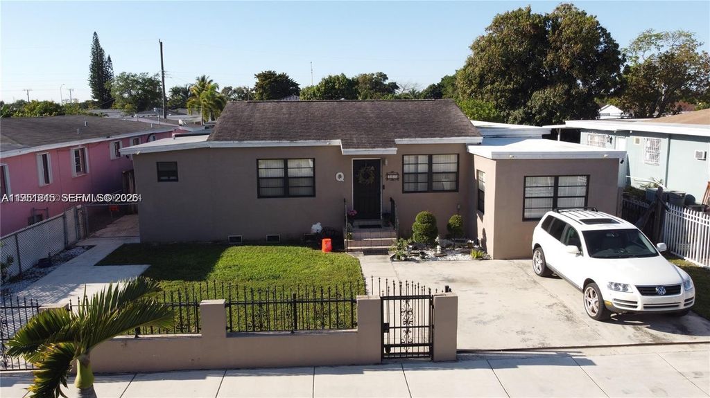848 E 24th Street, Hialeah, FL 33013