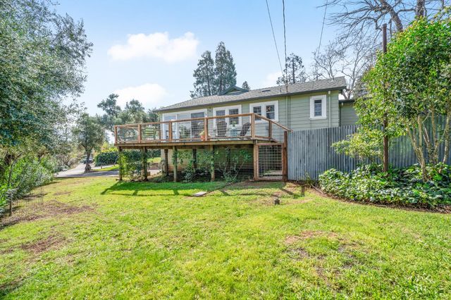 120 Darlington Ave, Auburn, CA 95603
