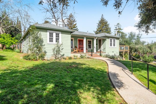 120 Darlington Ave, Auburn, CA 95603