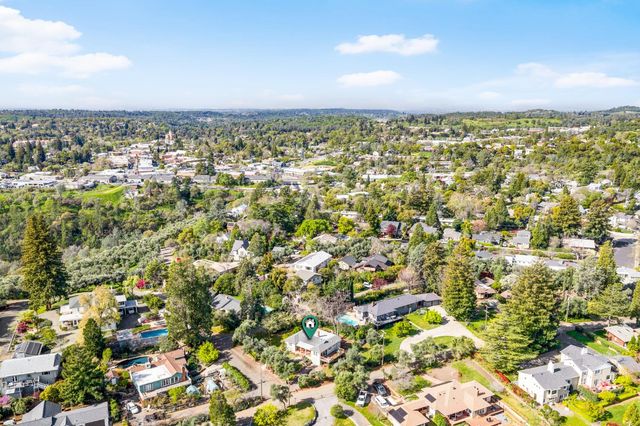 120 Darlington Ave, Auburn, CA 95603