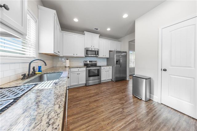 890 Tranquil Way, Hampton, GA 30228