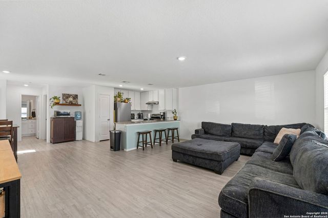 7323 Donkey Valley, San Antonio, TX 78252