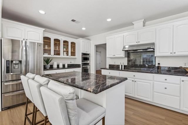 18870 Barnhart Avenue, Cupertino, CA 95014