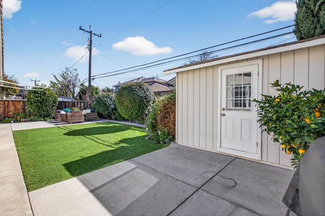 18870 Barnhart Avenue, Cupertino, CA 95014