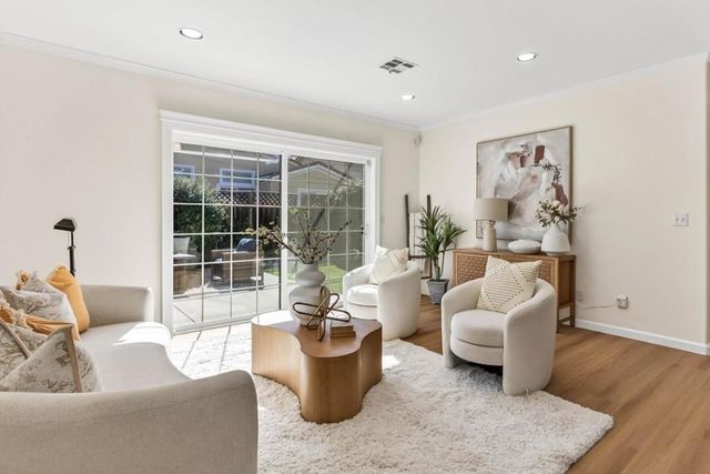 18870 Barnhart Avenue, Cupertino, CA 95014