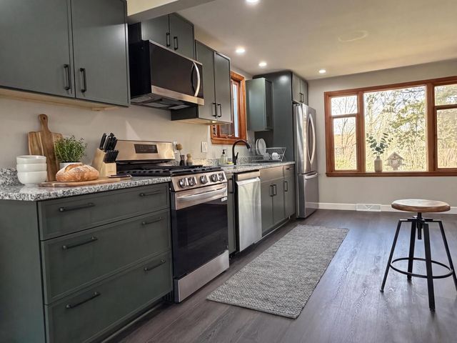 8415 Ravere Street, Machesney Park, IL 61115