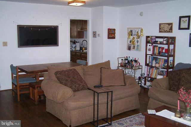 1167 VERNON ST., Arlington, VA 22201