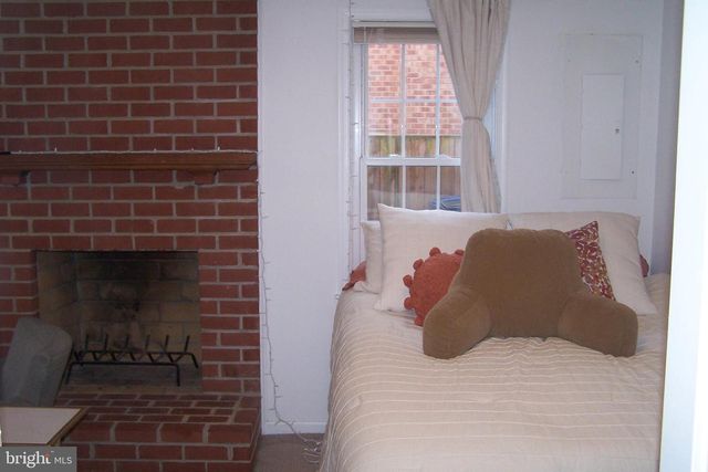 1167 VERNON ST., Arlington, VA 22201
