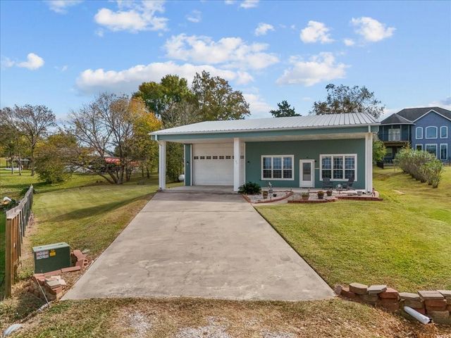 21 Flamingo Circle, Coldspring, TX 77331