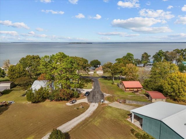 21 Flamingo Circle, Coldspring, TX 77331