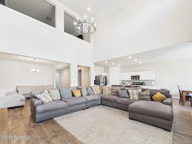 205 Hillview Drive, Lafayette, LA 70506