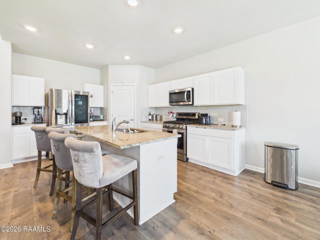 205 Hillview Drive, Lafayette, LA 70506