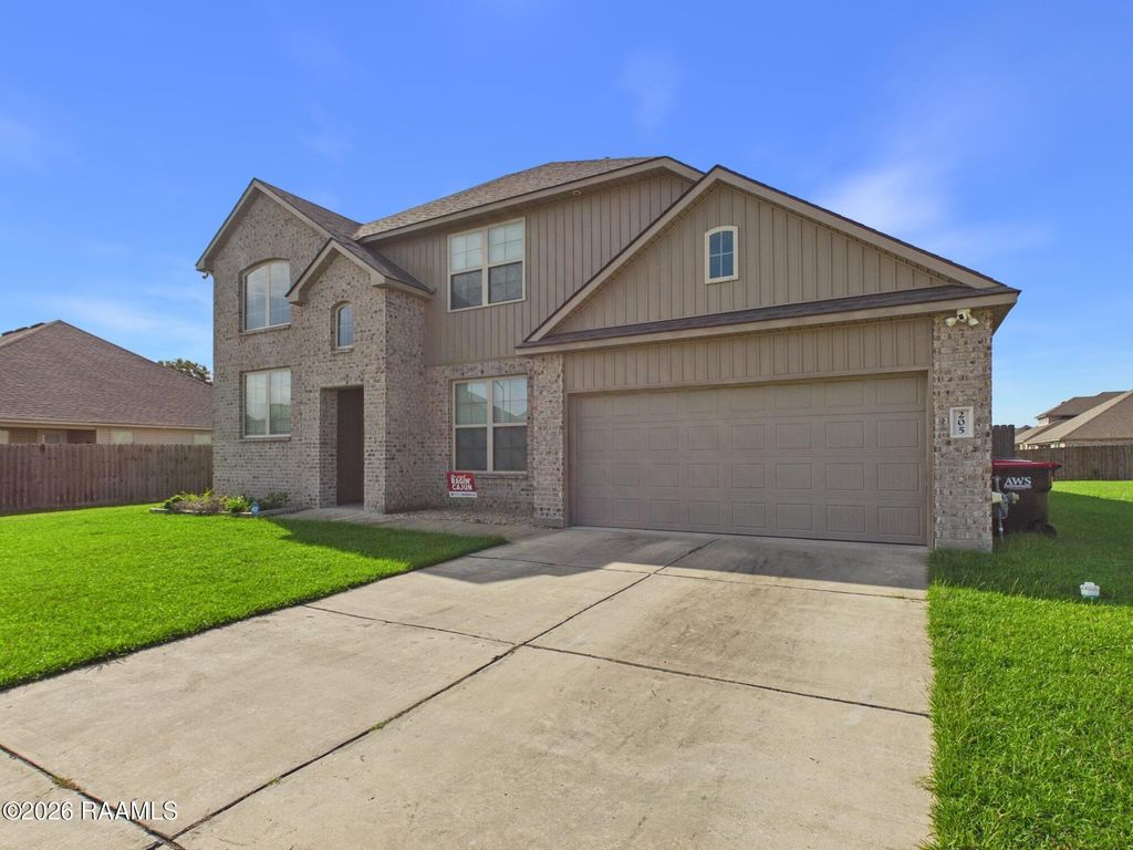 205 Hillview Drive, Lafayette, LA 70506