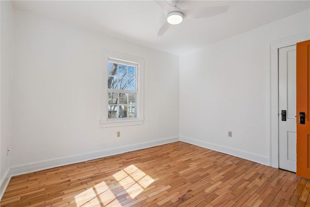 717 S 7th Avenue, Iowa City, IA 52240