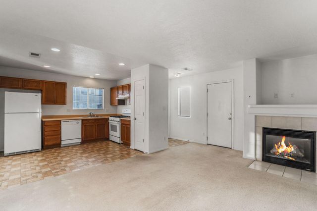 10827 Jicama Way SE, Albuquerque, NM 87123