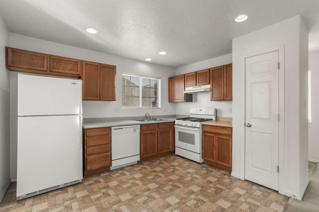 10827 Jicama Way SE, Albuquerque, NM 87123