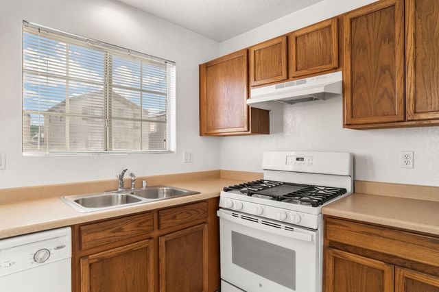 10827 Jicama Way SE, Albuquerque, NM 87123