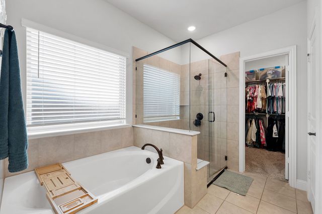 7228 Windy Ridge Drive, Fort Worth, TX 76123