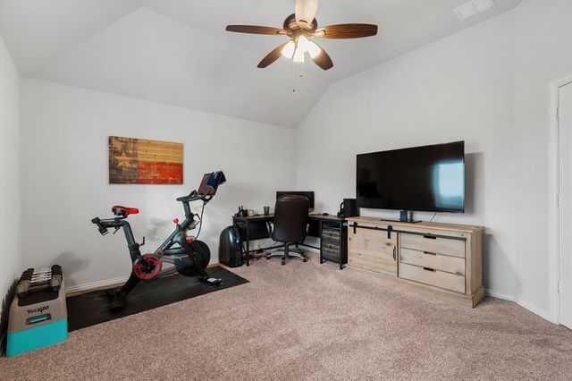 7228 Windy Ridge Drive, Fort Worth, TX 76123