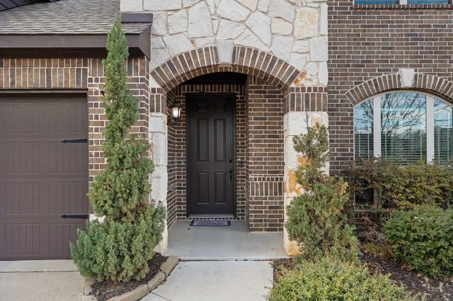 7228 Windy Ridge Drive, Fort Worth, TX 76123