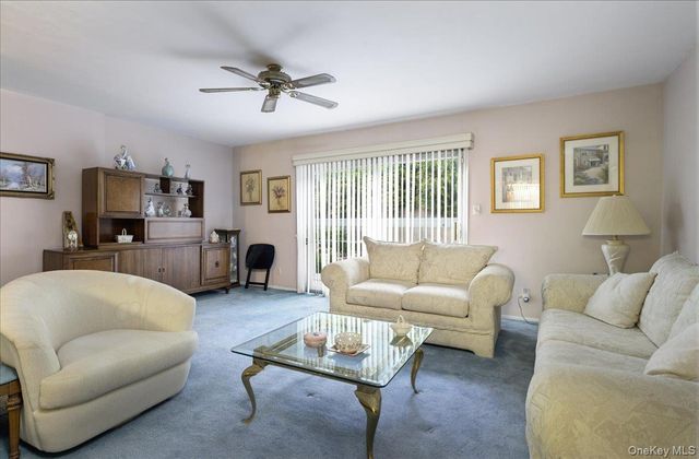 1030 Franklin Avenue 25, Valley Stream, NY 11580