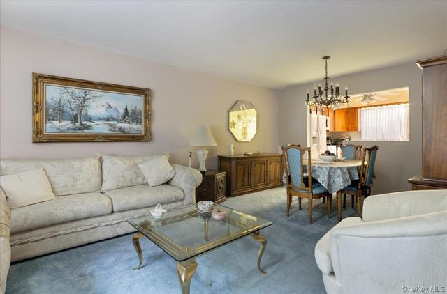 1030 Franklin Avenue 25, Valley Stream, NY 11580