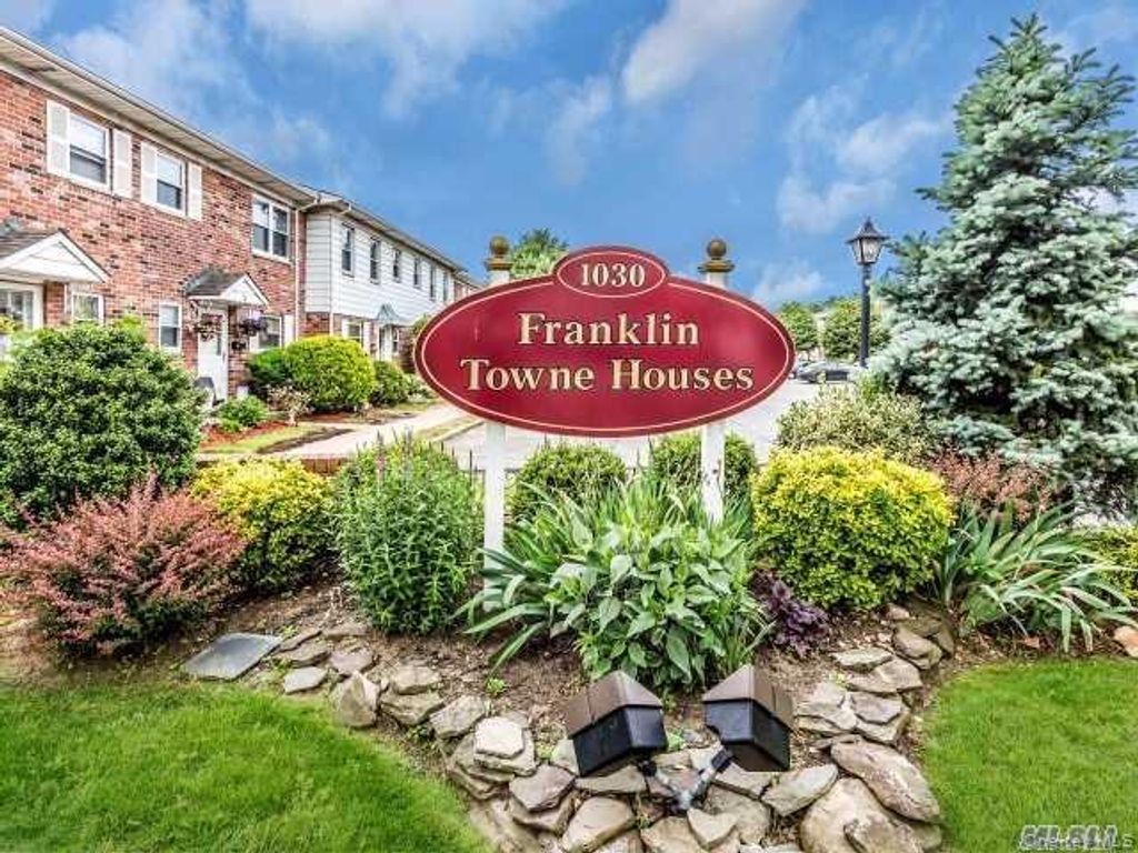 1030 Franklin Avenue 25, Valley Stream, NY 11580 — exterior