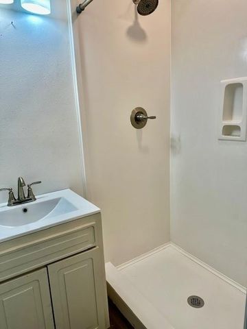 216 Vanderbilt Drive, Mobile, AL 36608