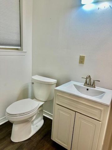 216 Vanderbilt Drive, Mobile, AL 36608