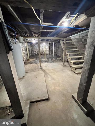 121 N MANN AVE, Yeagertown, PA 17099