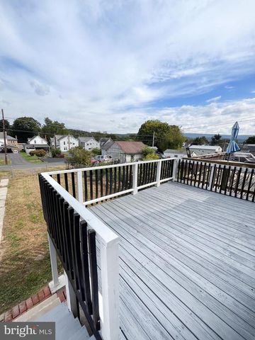 121 N MANN AVE, Yeagertown, PA 17099